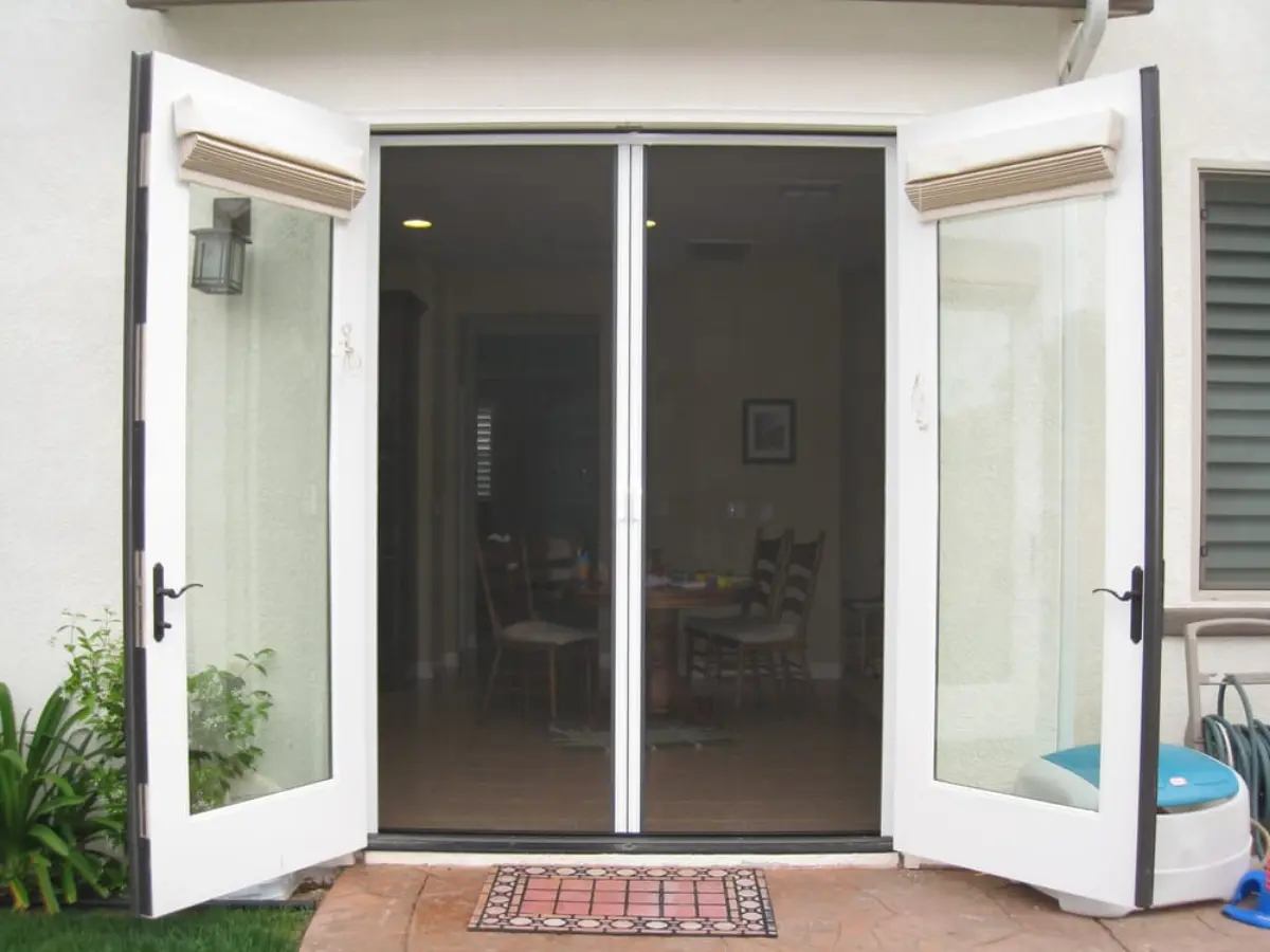 Single Door Retractable Screen - Daly City