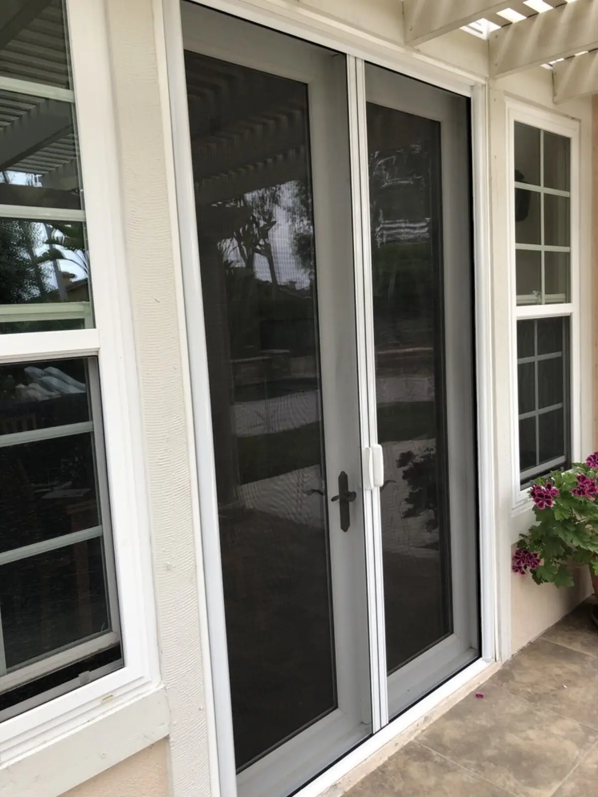 Retractable Sliding Patio Screen - Fremont